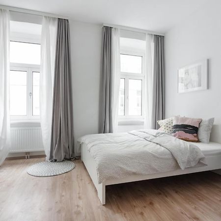 Nice Apartment In Lovely Area Vienna Esterno foto