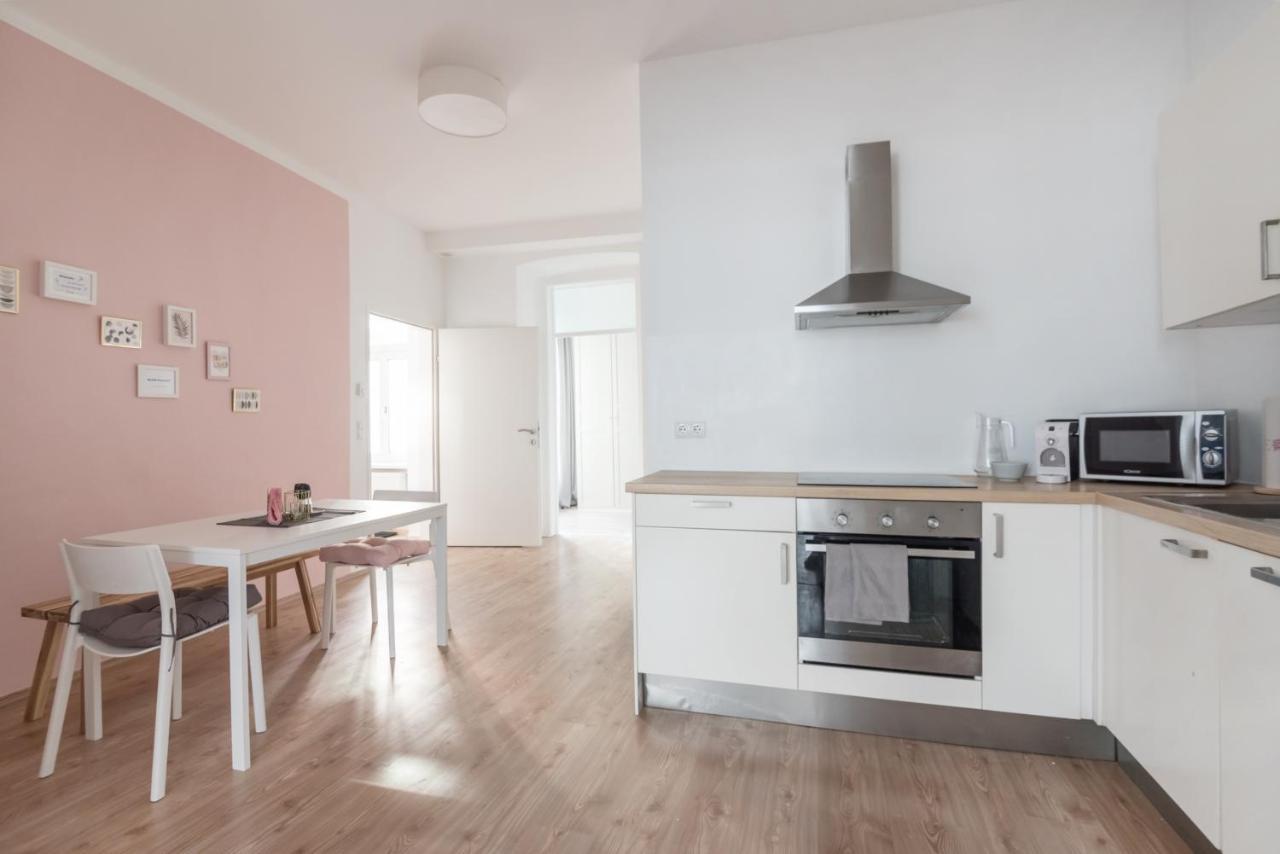 Nice Apartment In Lovely Area Vienna Esterno foto