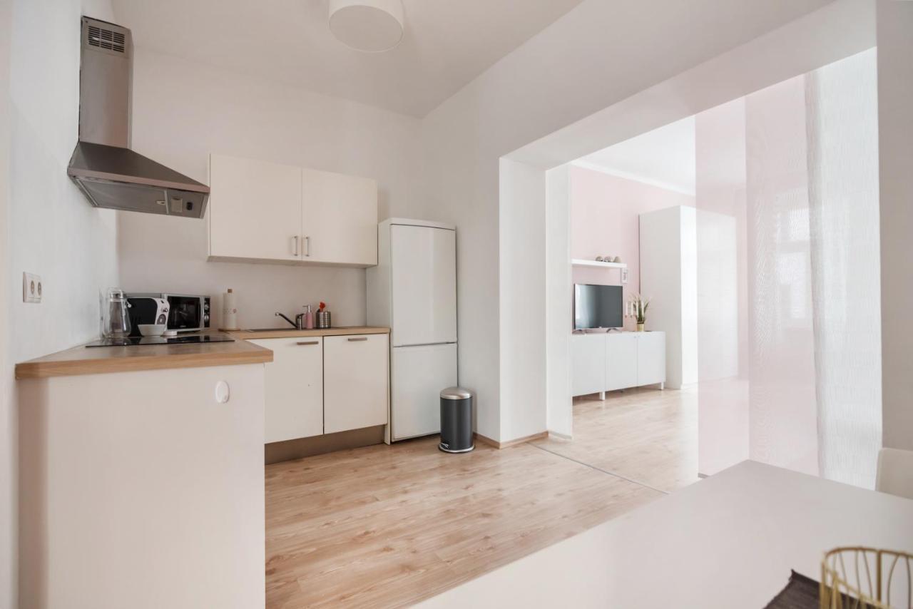 Nice Apartment In Lovely Area Vienna Esterno foto