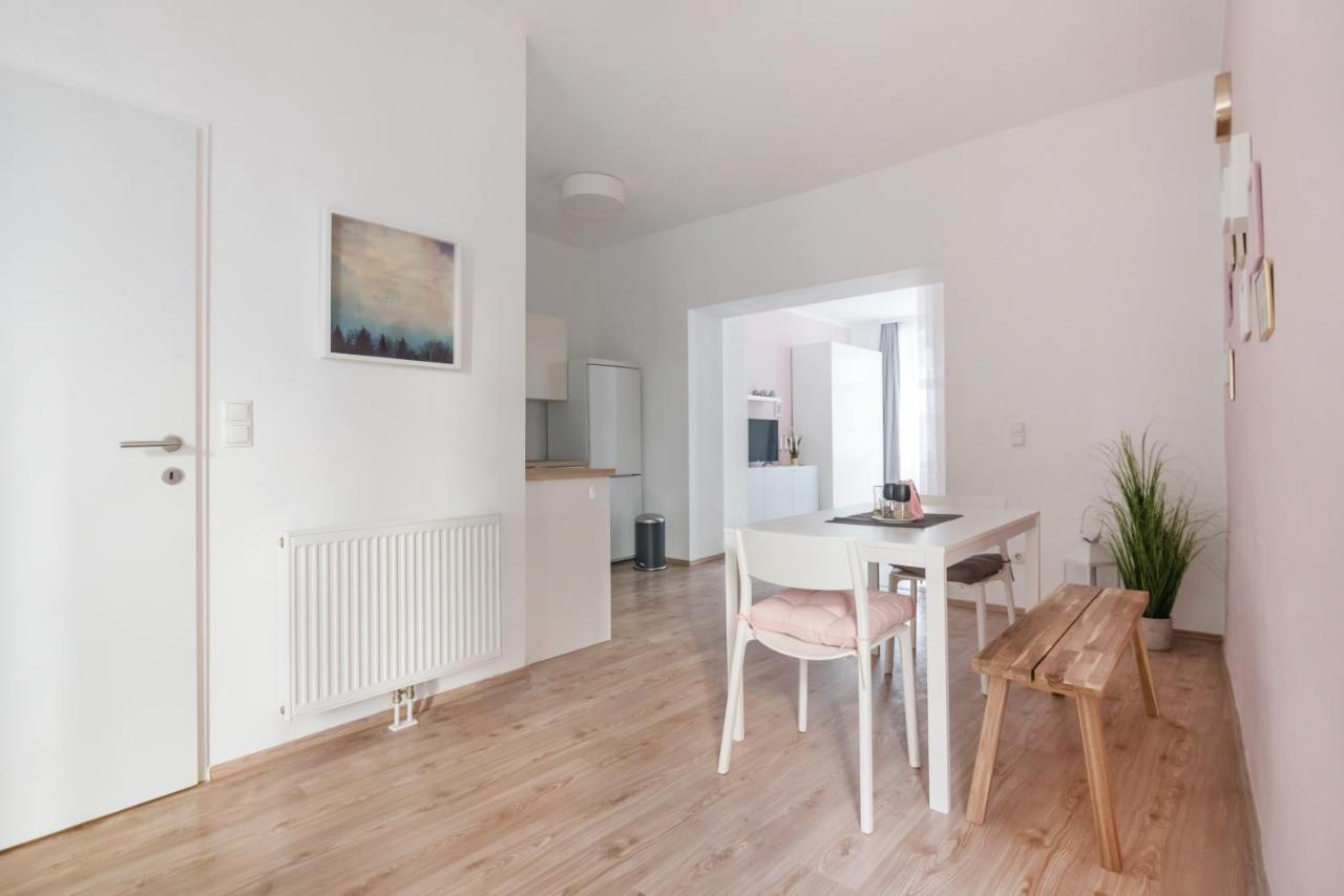 Nice Apartment In Lovely Area Vienna Esterno foto