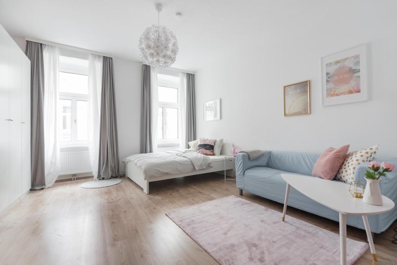 Nice Apartment In Lovely Area Vienna Esterno foto