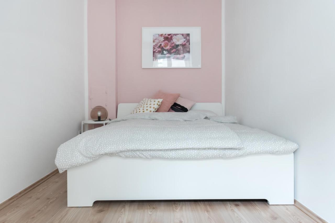 Nice Apartment In Lovely Area Vienna Esterno foto